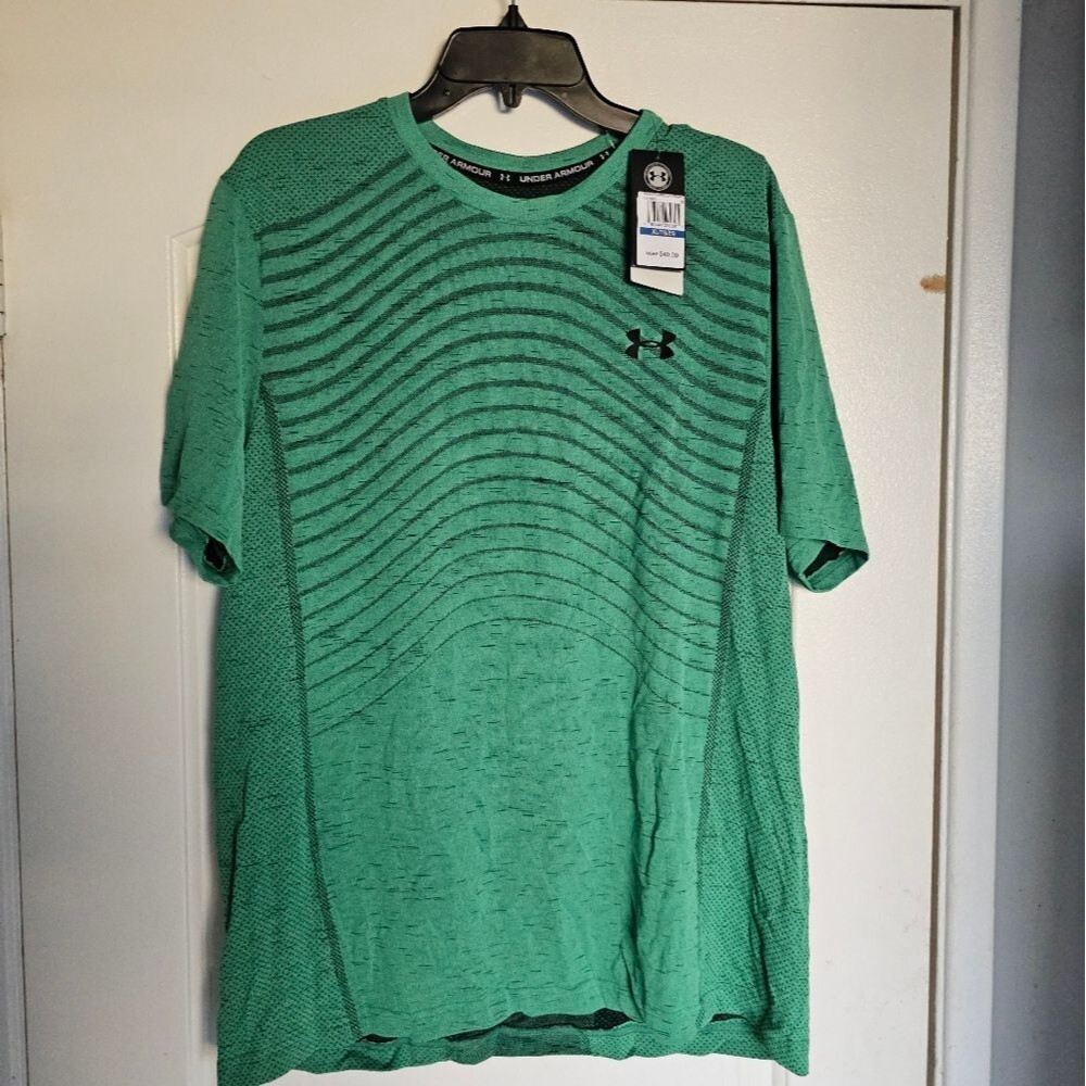 Men's UNDER ARMOUR UA SZ XL SEAMLESS WAVE SHORT SLEEVE SHIRT TOP